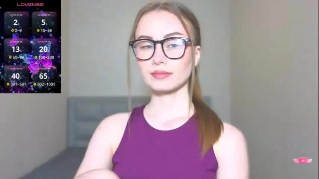 Image 3 of amina_lux Stream on Chaturbate on 1 month ago