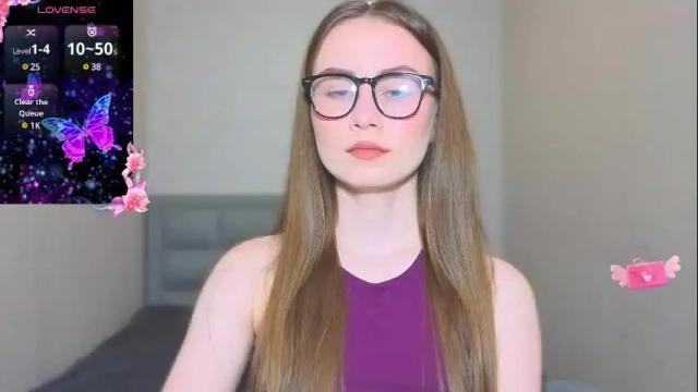 Image 4 of amina_lux Stream on Chaturbate on 1 month ago