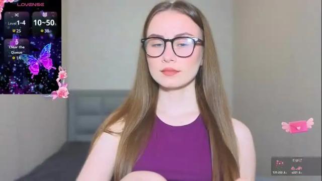 Image 6 of amina_lux Stream on Chaturbate on 1 month ago