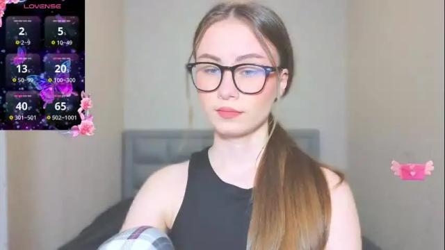 Image 3 of amina_lux Stream on Chaturbate on 1 month ago