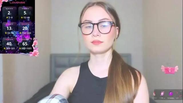 Image 4 of amina_lux Stream on Chaturbate on 1 month ago