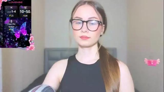 Image 8 of amina_lux Stream on Chaturbate on 1 month ago
