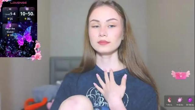 Image 6 of amina_lux Stream on Chaturbate on 1 month ago