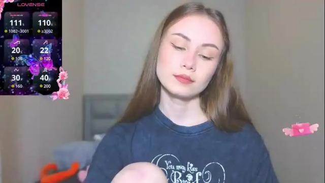 Image 8 of amina_lux Stream on Chaturbate on 1 month ago