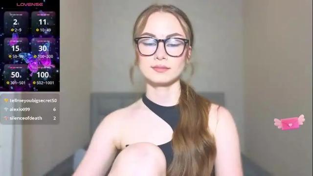 Image 2 of amina_lux Stream on Chaturbate on 15 days ago