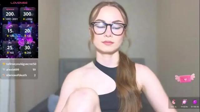 Image 3 of amina_lux Stream on Chaturbate on 15 days ago