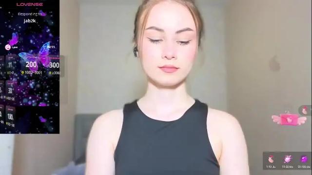 Image 10 of amina_lux Stream on Chaturbate on 11 days ago