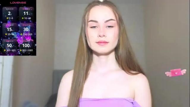 Image 3 of amina_lux Stream on Chaturbate on 8 days ago