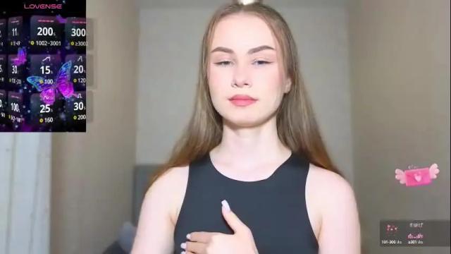 Image 12 of amina_lux Stream on Chaturbate on 5 days ago