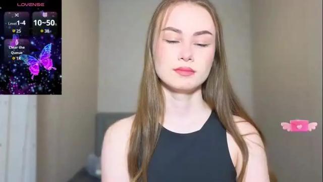 Image 8 of amina_lux Stream on Chaturbate on 5 days ago