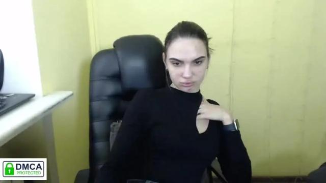Image 7 of aminakisulya Stream on Chaturbate on 16 months ago