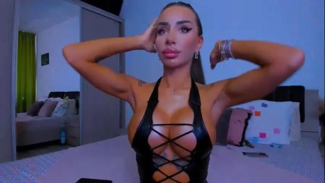 Image 2 of amiracataleya Stream on Chaturbate on 1 month ago