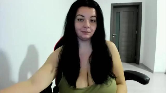Image 12 of amiraisa Stream on Chaturbate on 10 days ago