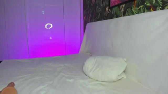 Image 10 of amj_b Stream on Chaturbate on 4 days ago