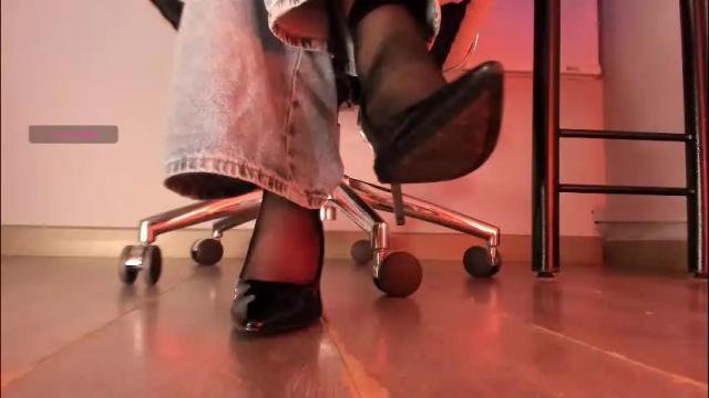 Image 10 of ammeliaa_ Stream on Chaturbate on 17 days ago