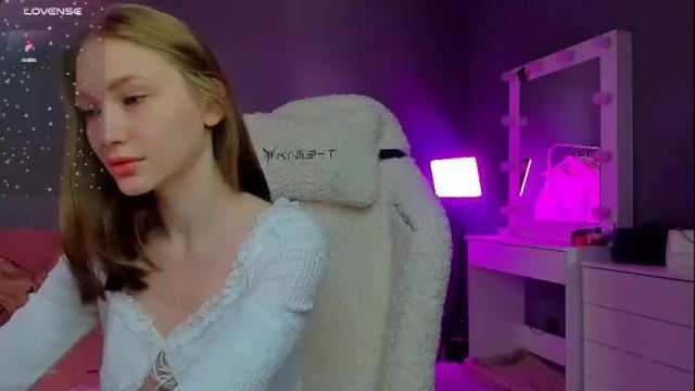 Image 3 of ammibrooks Stream on Chaturbate on 6 months ago