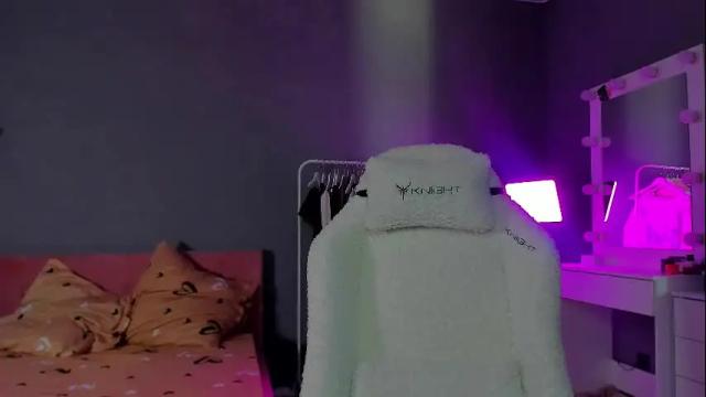 Image 7 of ammibrooks Stream on Chaturbate on 6 months ago