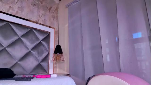 Image 3 of ammy_durand Stream on Chaturbate on 19 days ago