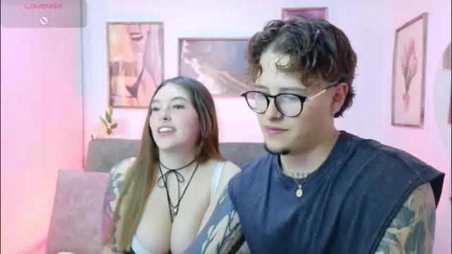 Image 2 of ammy_n_tyler Stream on Chaturbate on 2 months ago