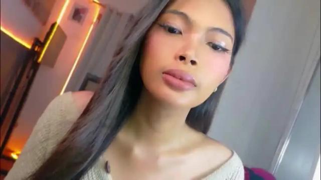 Image 2 of amor_prinsesa Stream on Chaturbate on 23 hours ago