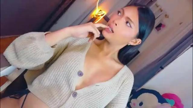 Image 11 of amor_prinsesa Stream on Chaturbate on 1 month ago