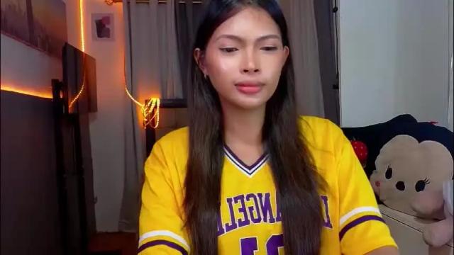 Image 10 of amor_prinsesa Stream on Chaturbate on 1 month ago