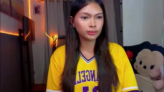 Image 12 of amor_prinsesa Stream on Chaturbate on 1 month ago