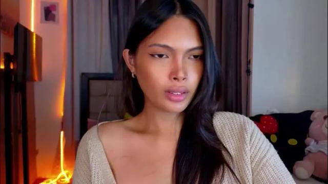 Image 8 of amor_prinsesa Stream on Chaturbate on 1 month ago