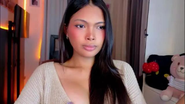 Image 6 of amor_prinsesa Stream on Chaturbate on 1 month ago