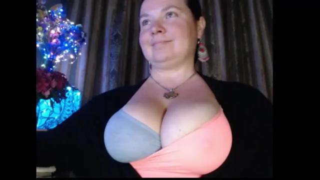 Image 4 of amorelara Stream on Chaturbate on 2 months ago