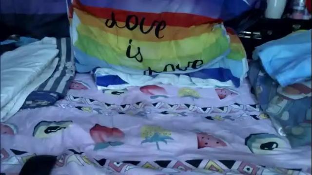 Image 2 of amuy_amuy Stream on Chaturbate on 3 days ago