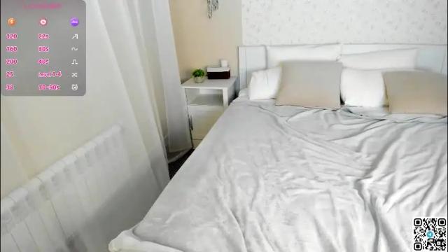 Image 8 of amy__wood Stream on Chaturbate on 2 days ago