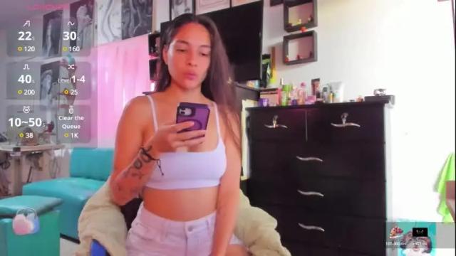 Image 4 of amy_and_eloise Stream on Chaturbate on 1 month ago