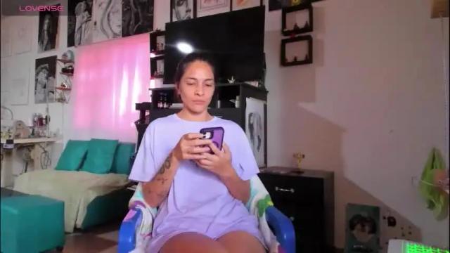 Image 4 of amy_and_eloise Stream on Chaturbate on 19 days ago