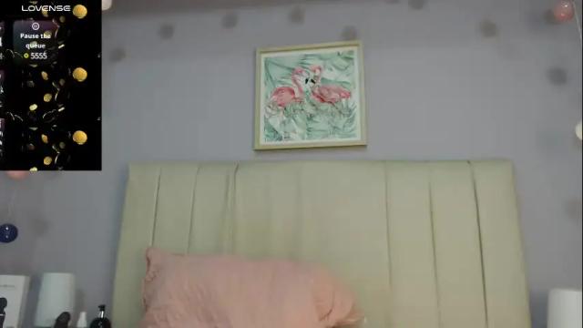 Image 3 of amy_le Stream on Chaturbate on 17 days ago