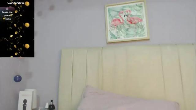 Image 3 of amy_le Stream on Chaturbate on 2 months ago
