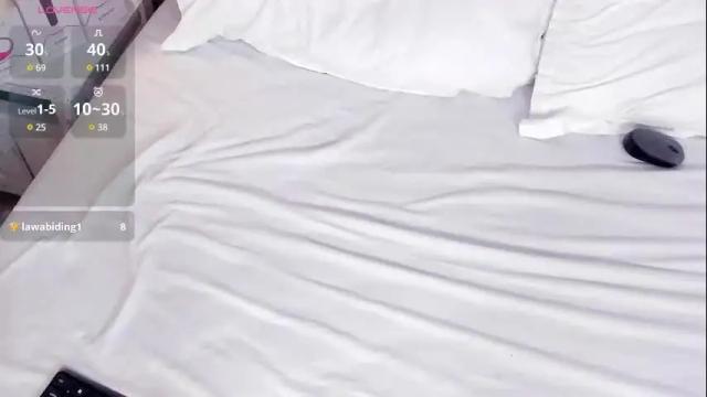 Image 3 of amy_nicolee Stream on Chaturbate on 1 month ago