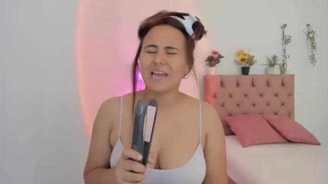 Image 8 of amy_riddle Stream on Chaturbate on 16 months ago