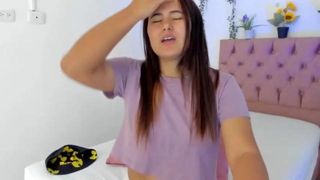 Image 4 of amy_riddle Stream on Chaturbate on 16 months ago
