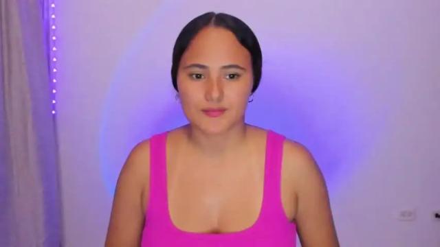 Image 3 of amy_riddle Stream on Chaturbate on 14 months ago
