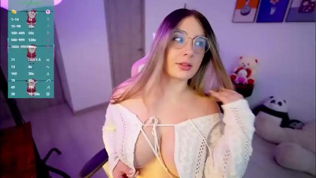 Image 4 of amy_ross1 Stream on Chaturbate on 23 days ago