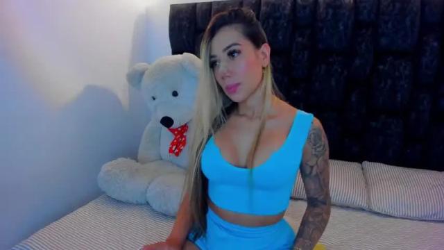 Image 4 of amy_rousse1 Stream on Chaturbate on 14 months ago