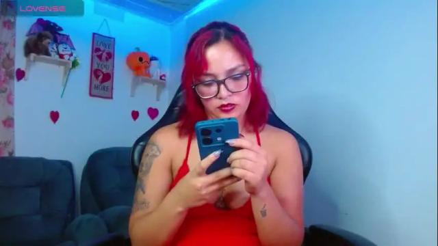 Image 2 of amy_suck Stream on Chaturbate on 2 months ago