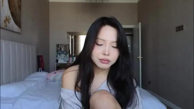 Thumbnail 3, amyalwayshere's Stream at Chaturbate, 2 hours ago