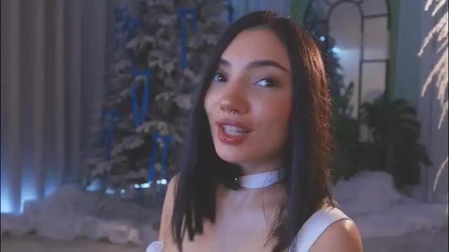 Image 3 of amyarmstrong Stream on Chaturbate on 1 month ago