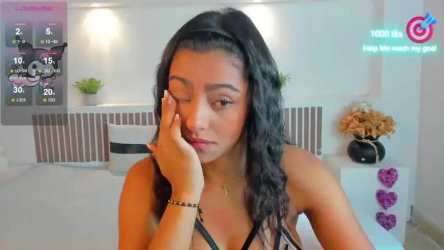 Image 12 of amybarton Stream on Chaturbate on 14 months ago