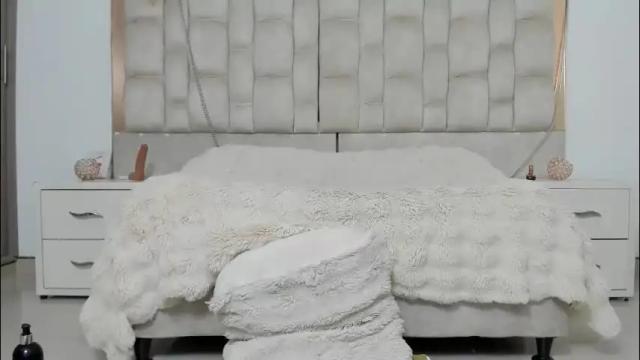 Image 2 of amycortes Stream on Chaturbate on 7 days ago