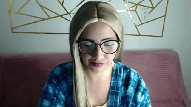 Image 10 of amycosplay99 Stream on Chaturbate on 23 days ago