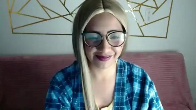 Image 12 of amycosplay99 Stream on Chaturbate on 23 days ago