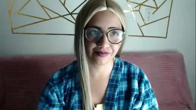 Image 7 of amycosplay99 Stream on Chaturbate on 23 days ago